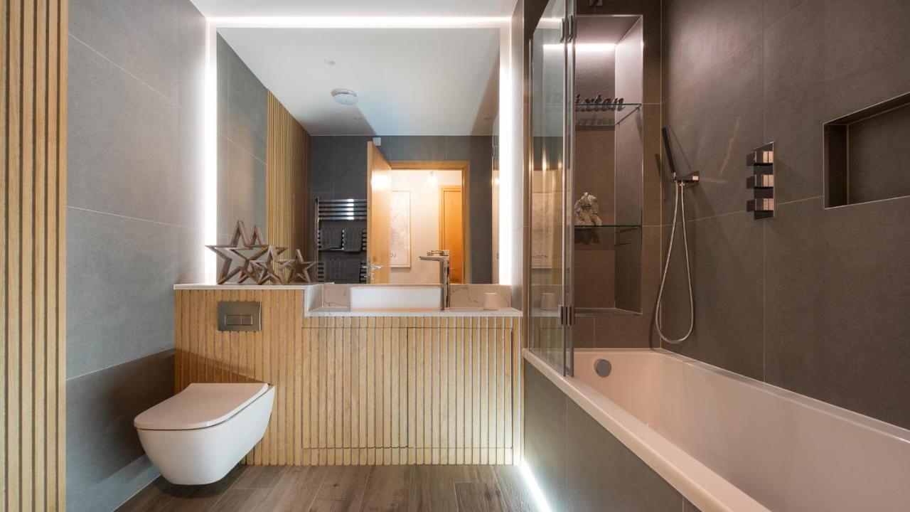 London'S Modern Nuance Apartment - Battersea 外观 照片